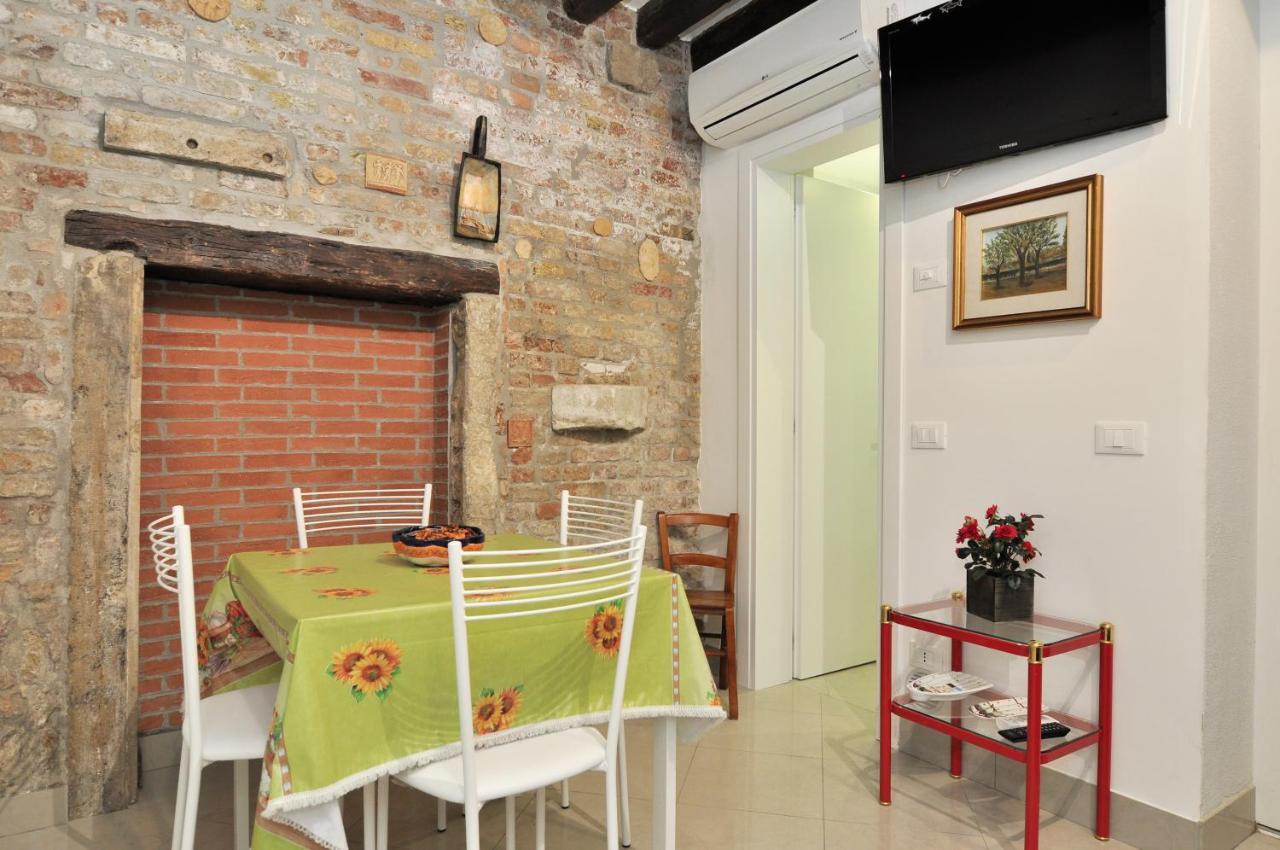 Cozy Apartment Near Rialto Bridge/ St.Mark Square Venetië Buitenkant foto