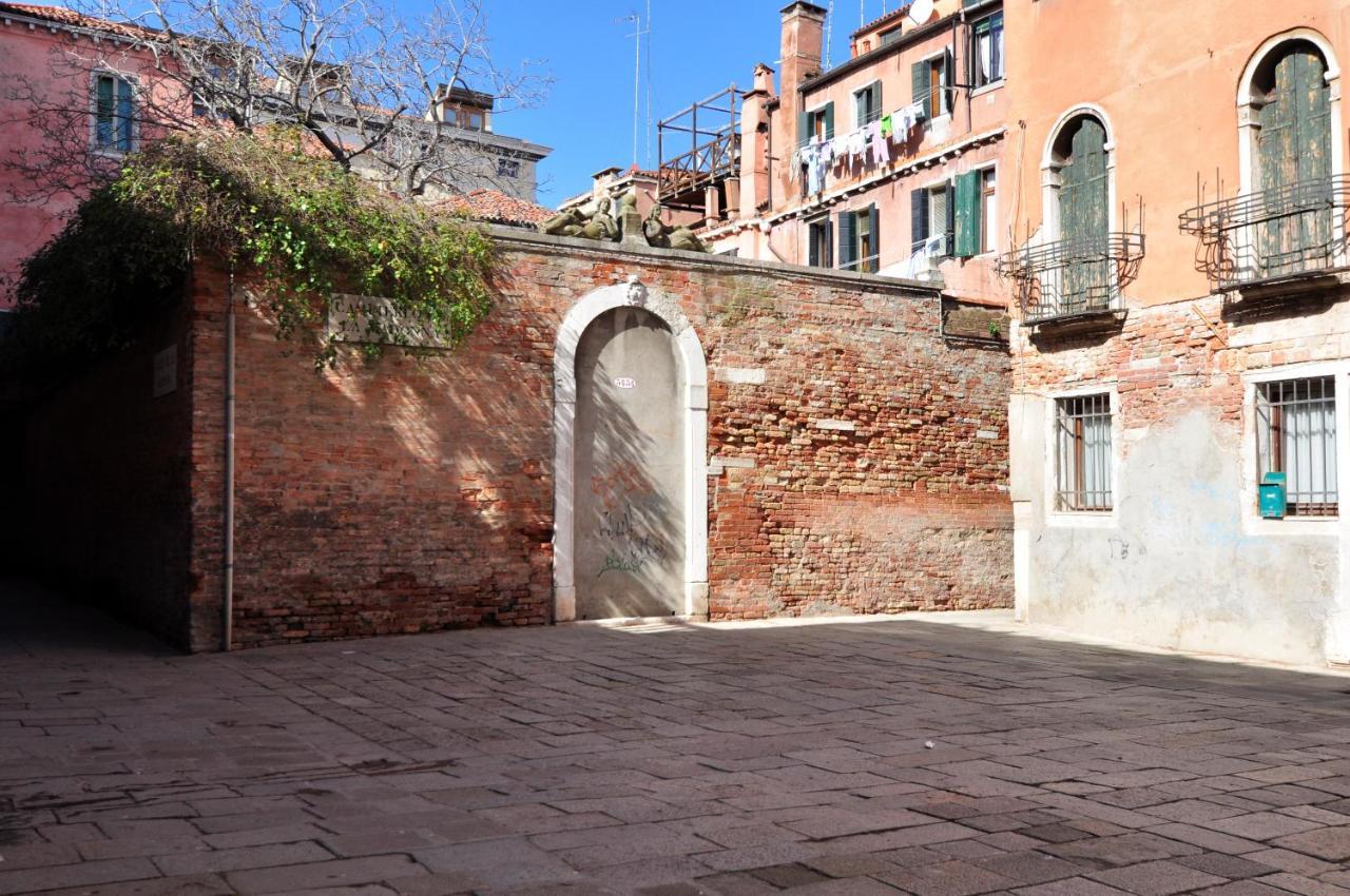 Cozy Apartment Near Rialto Bridge/ St.Mark Square Venetië Buitenkant foto