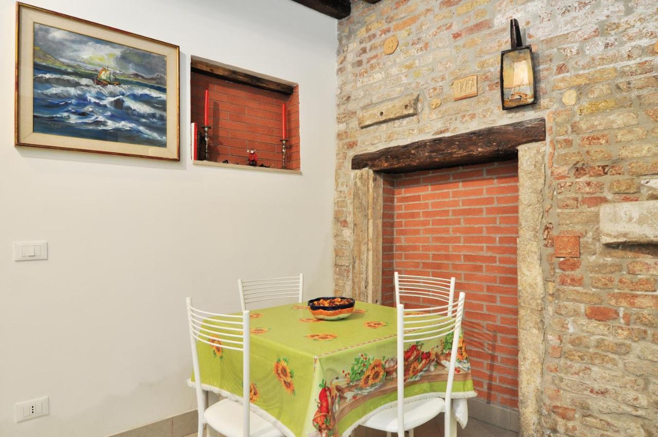 Cozy Apartment Near Rialto Bridge/ St.Mark Square Venetië Buitenkant foto
